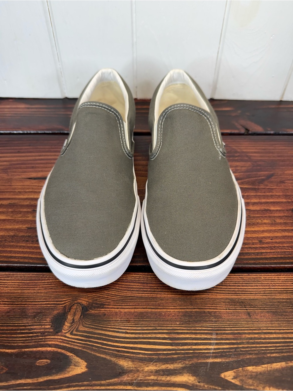 Vans Classic Slip-On Gray Canvas Sneakers Men’s 11